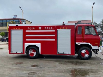 东风多利卡D9双排座水罐消防车 5吨 6吨 7吨救火车国六排放图4