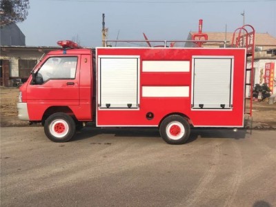 东风多利卡D9双排座水罐消防车 5吨 6吨 7吨救火车国六排放图5