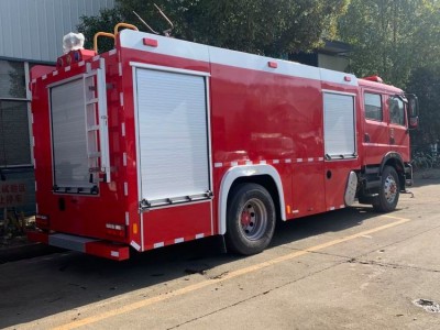 东风多利卡D9双排座水罐消防车 5吨 6吨 7吨救火车国六排放图2