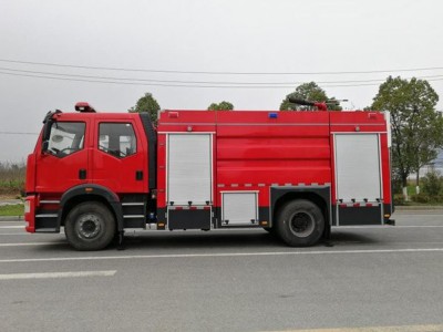 国六排放水罐救火车 小型民用灭火车 全国可免费配送图4
