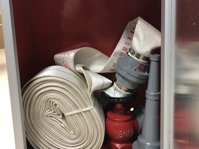 镀锌钢消火栓箱耐摩擦装卷盘消防箱铝合金消防器材箱装水带消火栓图4