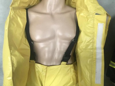 电绝缘服 电绝缘服装具 电工防护操作服 耐高压防护服消防防电服图5