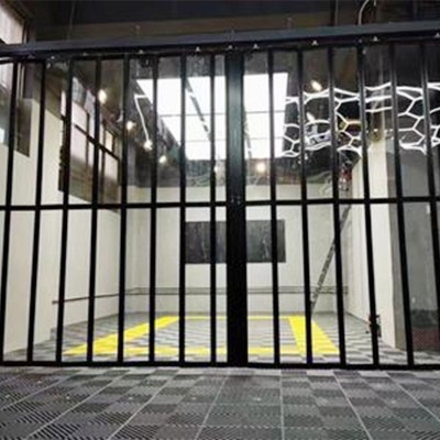 临沂水晶折叠门洗车房汽车美容店间隔断商场店铺防盗推拉折图5